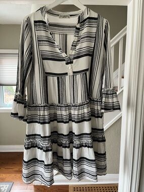 Linen Tiered Baby Doll
Peasant Dress Made in Italy 3/4 bell sleeve